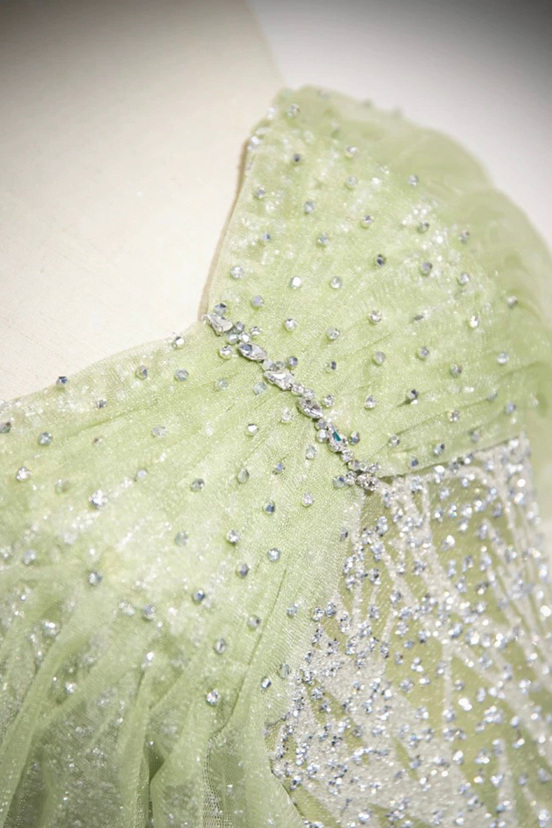 Green Tulle Sequins Long Prom Dress, A-Line Off the Shoulder Party Dress