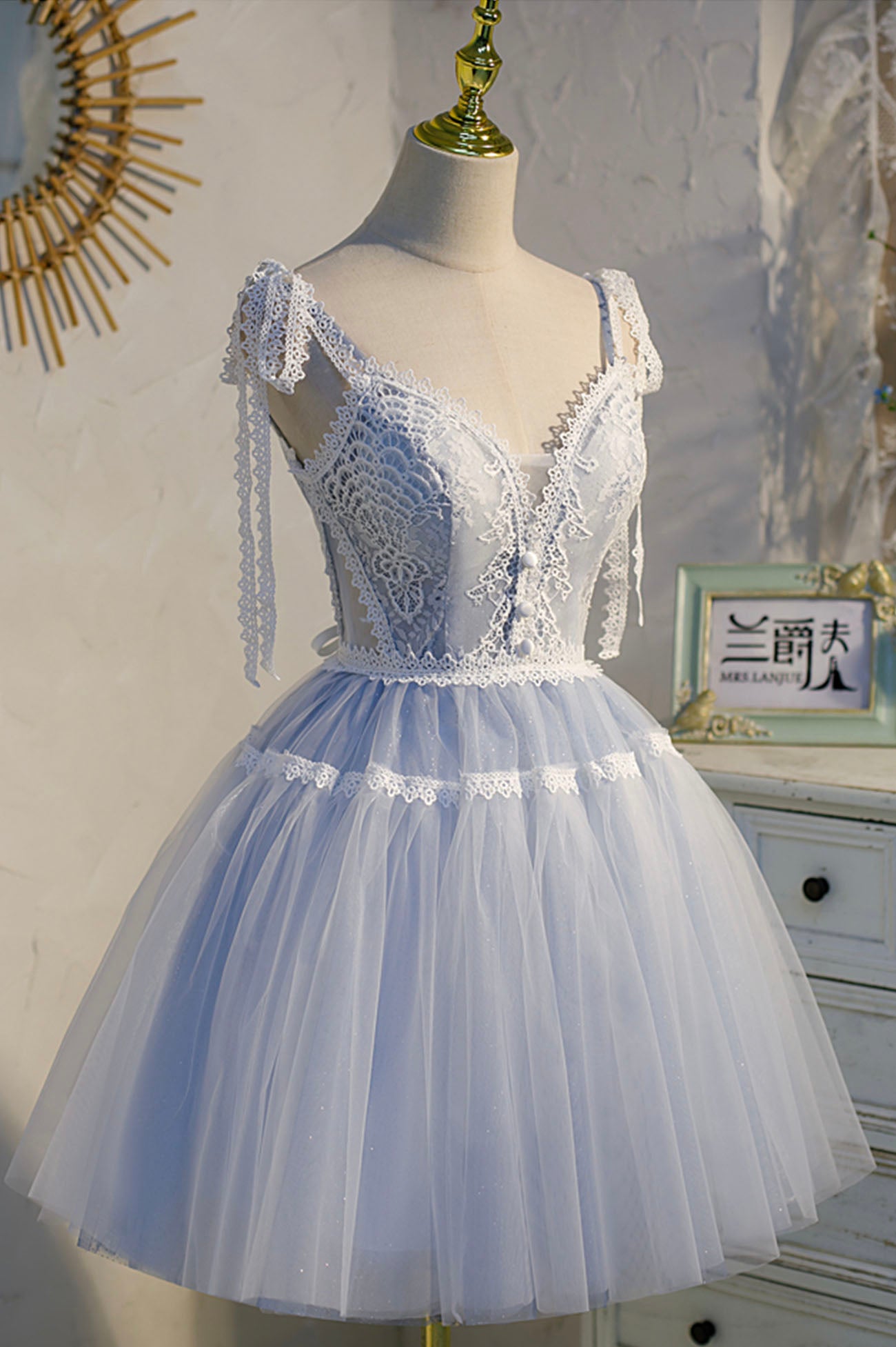 Cute Spaghetti Strap V-Neck Lace Knee Length Party Dress