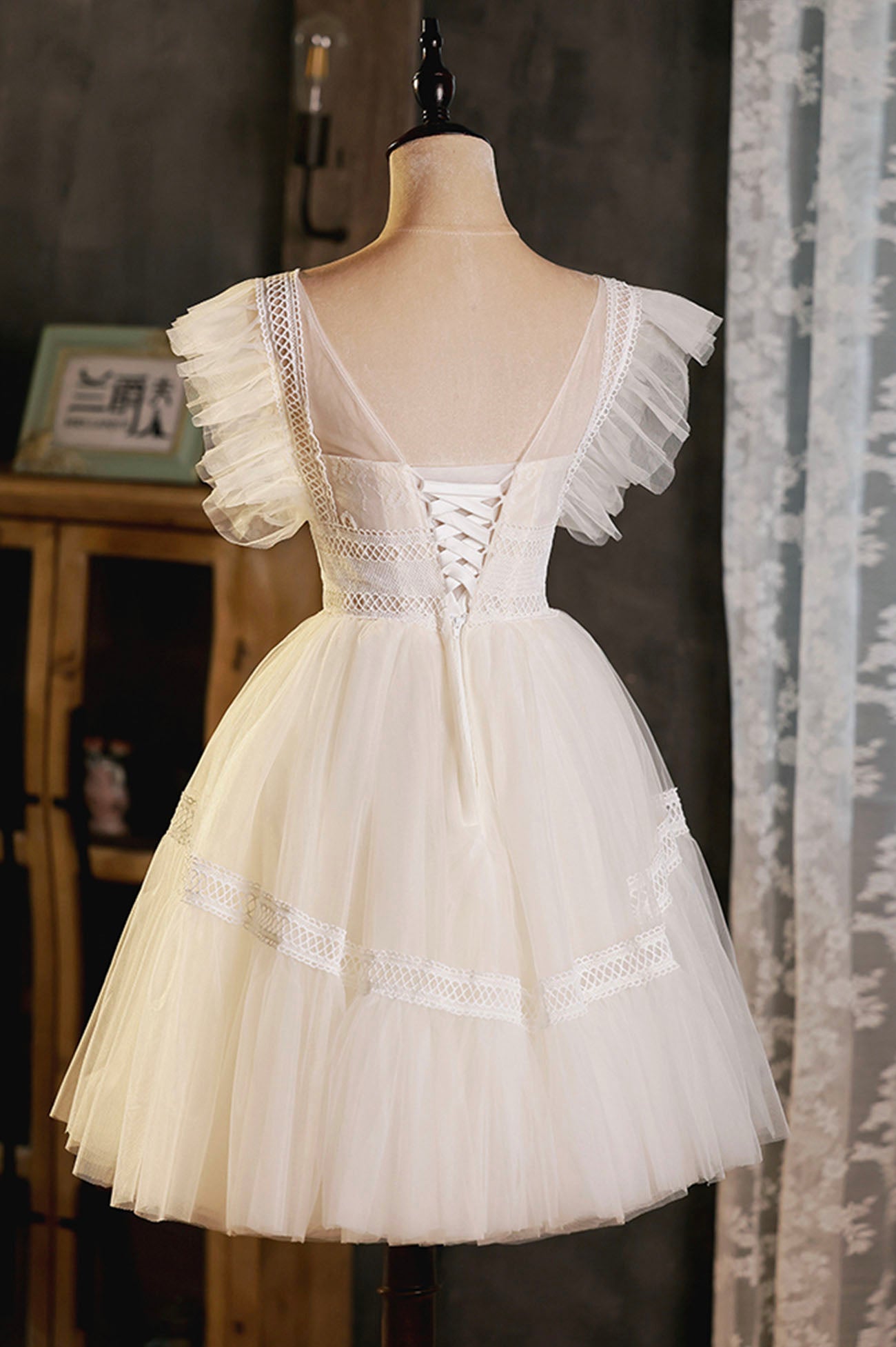 Champagne Lace Short Prom Dress, Cute Scoop Neckline Knee Length Party Dress