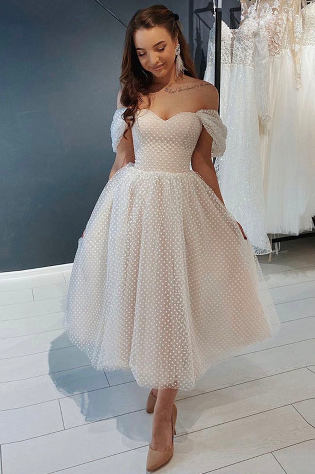 Champagne Tulle Short Prom Dress, Cute A-Line Off the Shoulder Evening Party Dress
