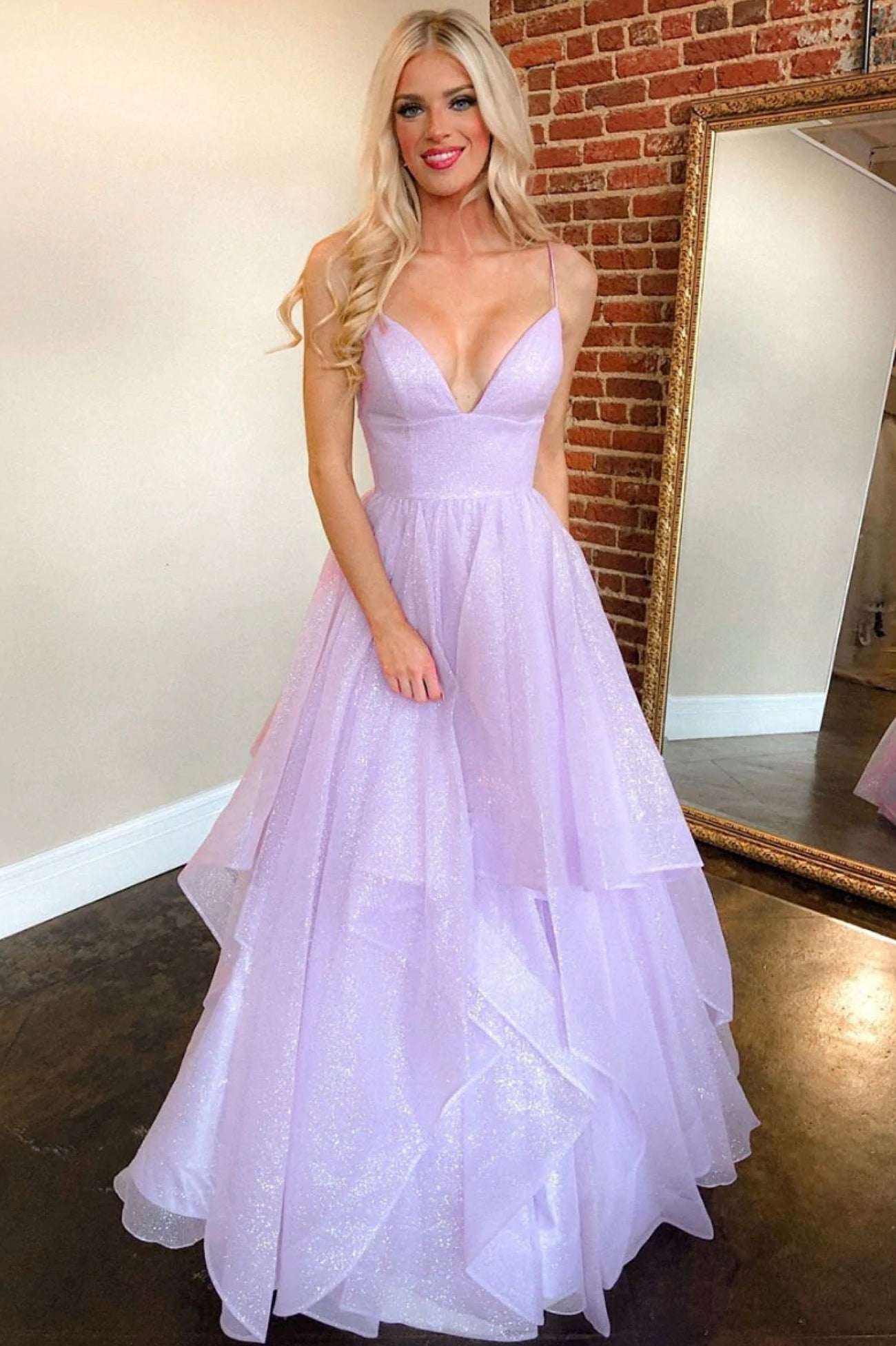 Purple Spaghetti Strap V-Neck Tulle Long Prom Dress