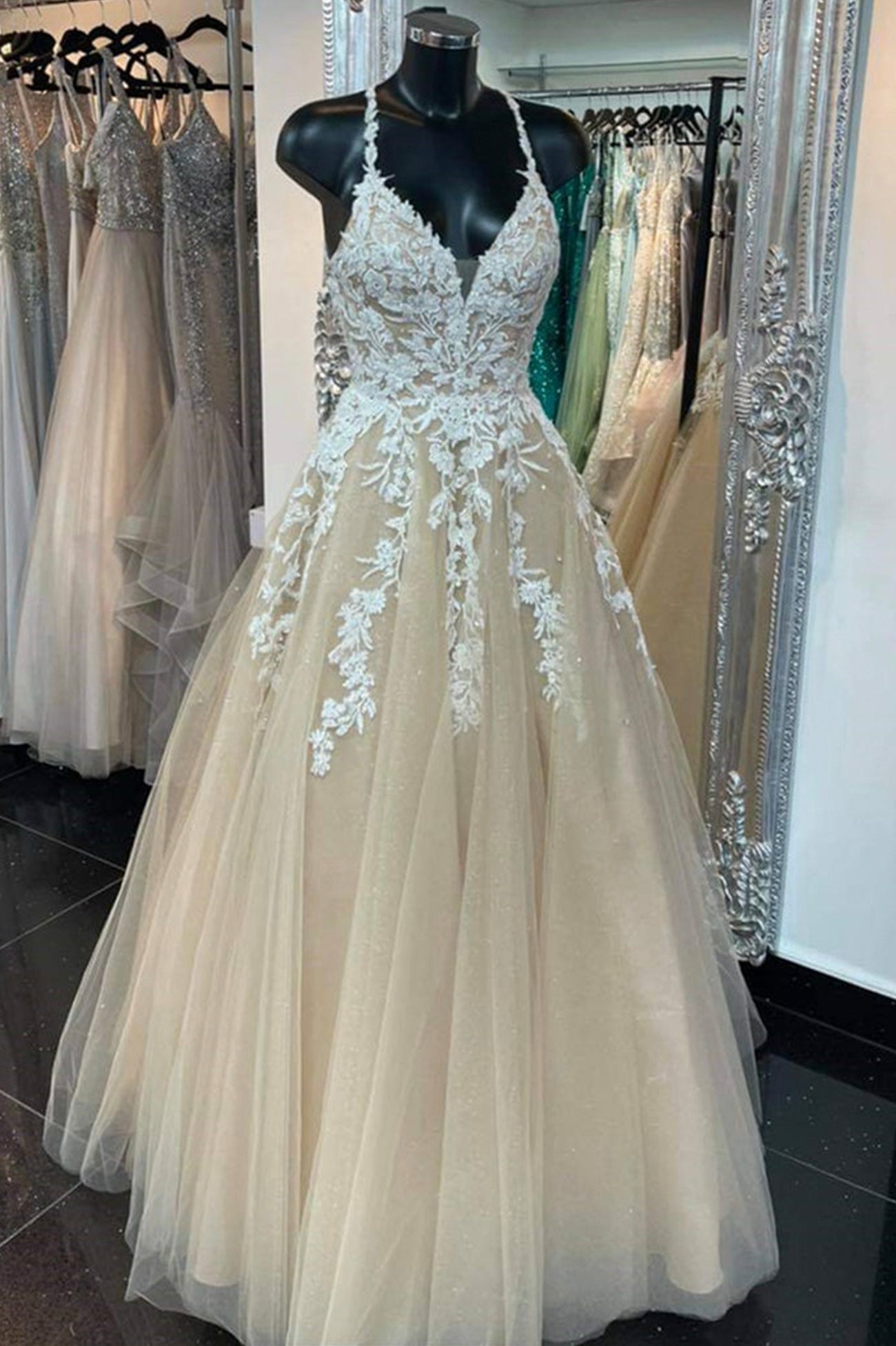 Champagne Spaghetti Strap Tulle Lace Long Backless Prom Dress