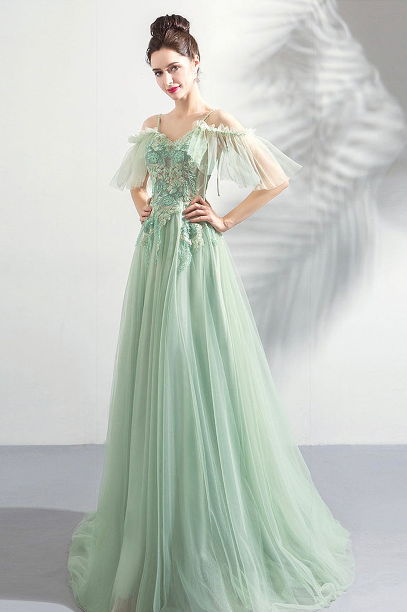 Green Spaghetti Strap Tulle Lace Long Prom Dress