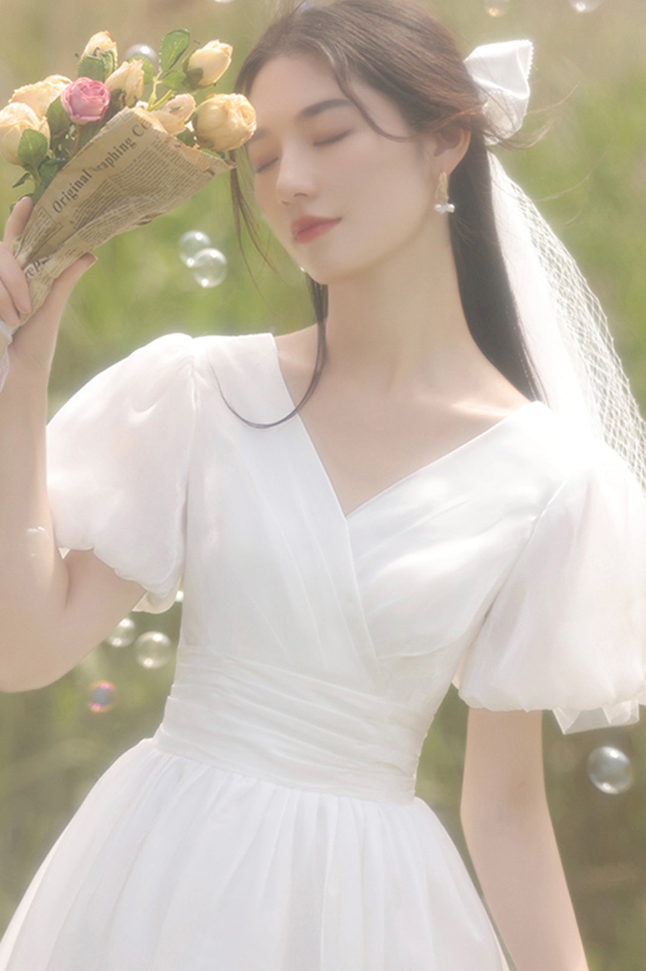 White V-Neck Tulle Short A-Line Prom Dress