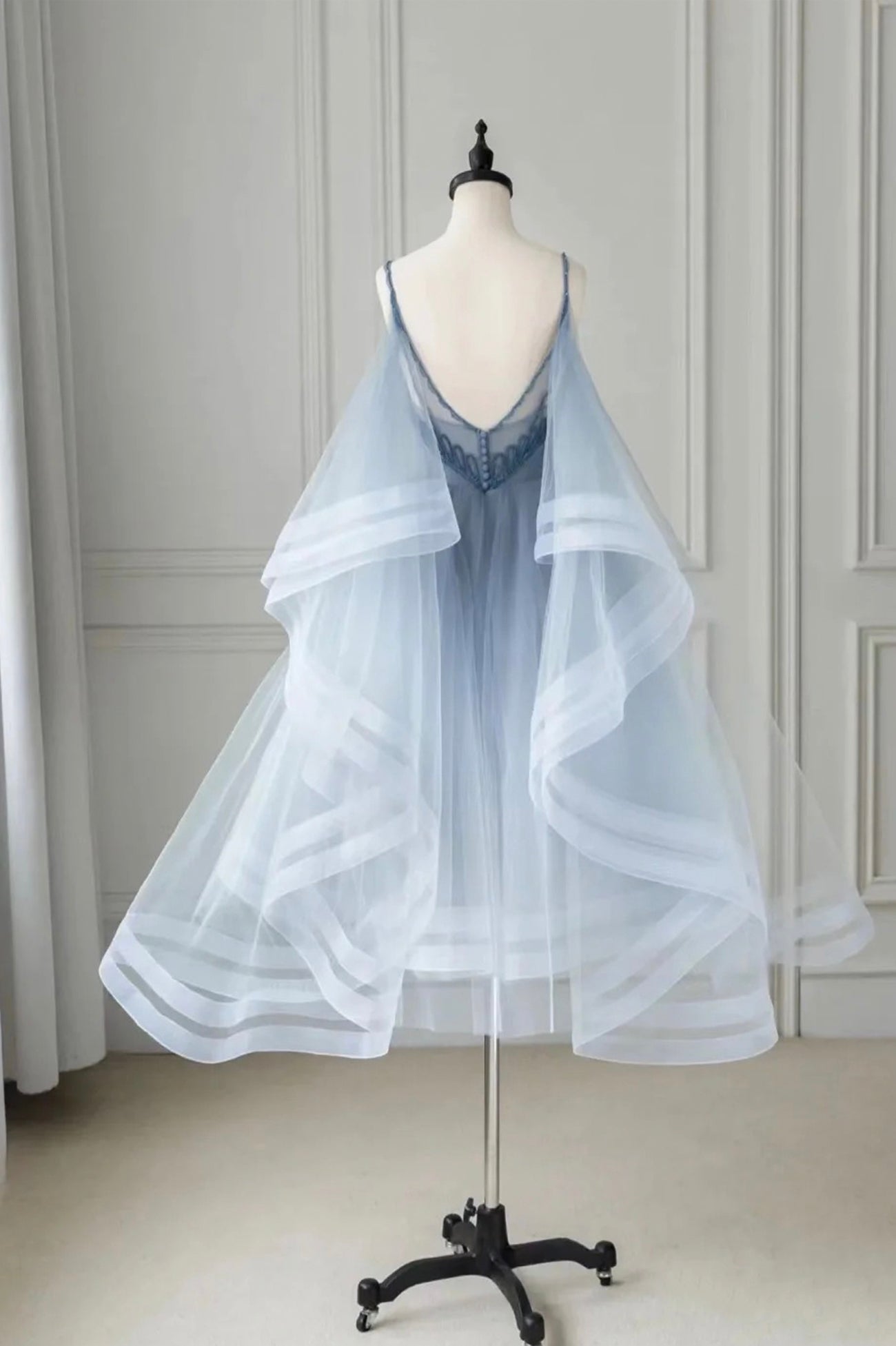 Cute Tulle Short A-Line Prom Dress, Spaghetti Strap V-Neck Evening Dress