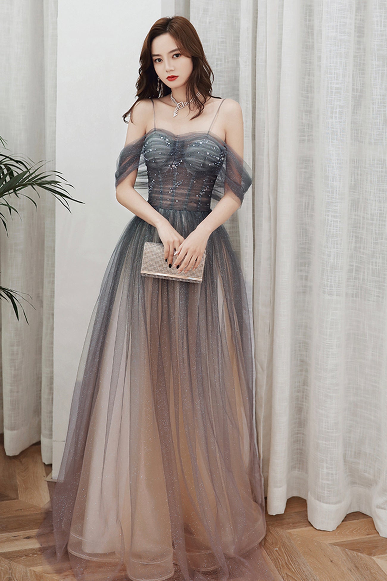 Beautiful Spaghetti Strap Tulle Long Prom Dress