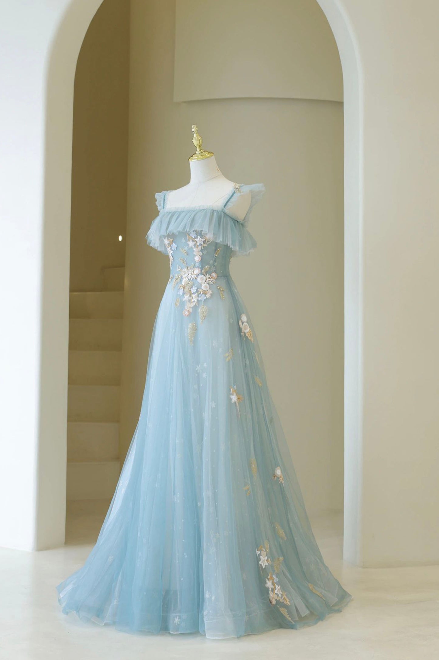 Blue Spaghetti Strap Tulle Long Prom Dress