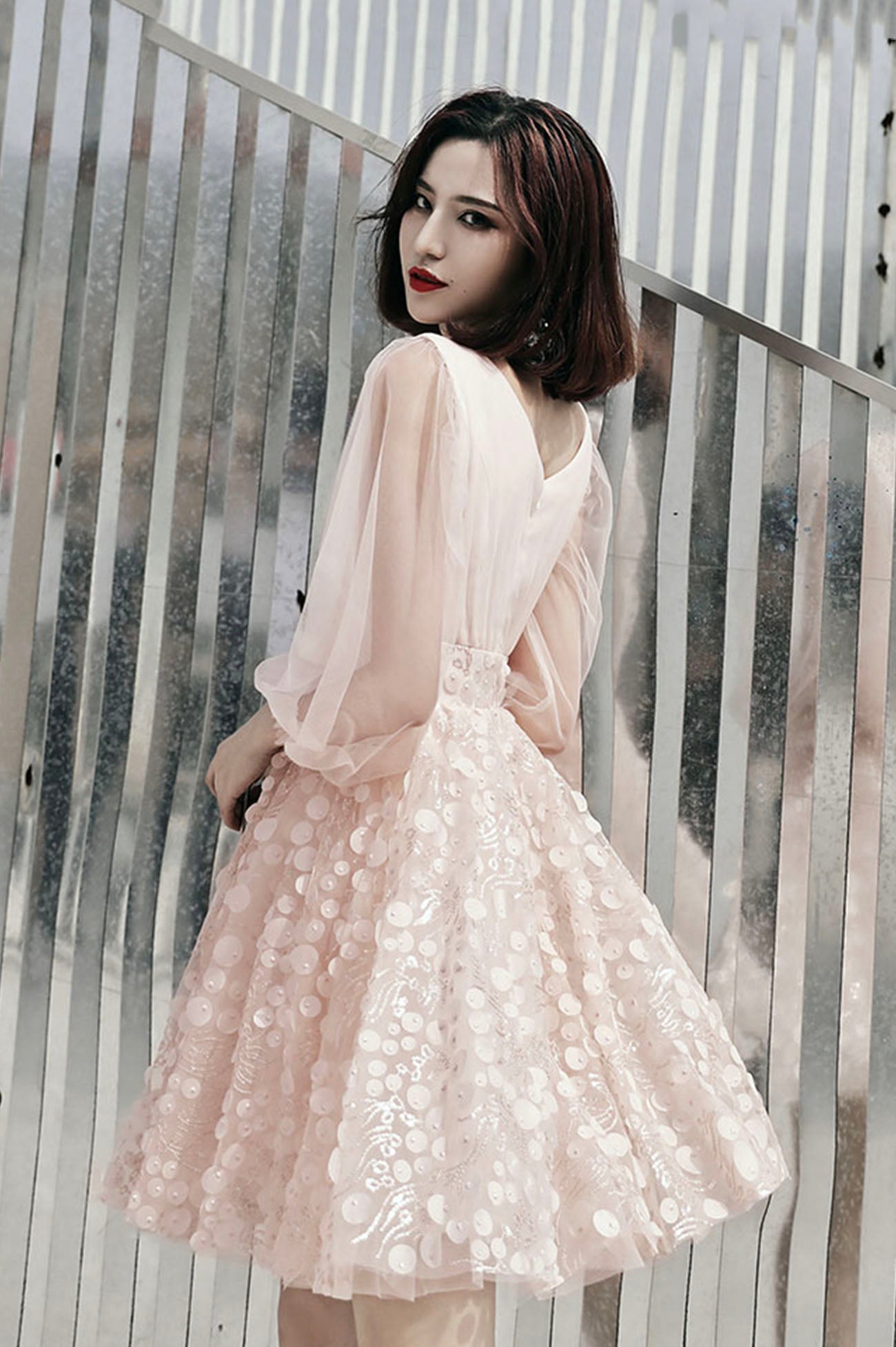 Pink V-neck tulle short prom dress homecoming dress