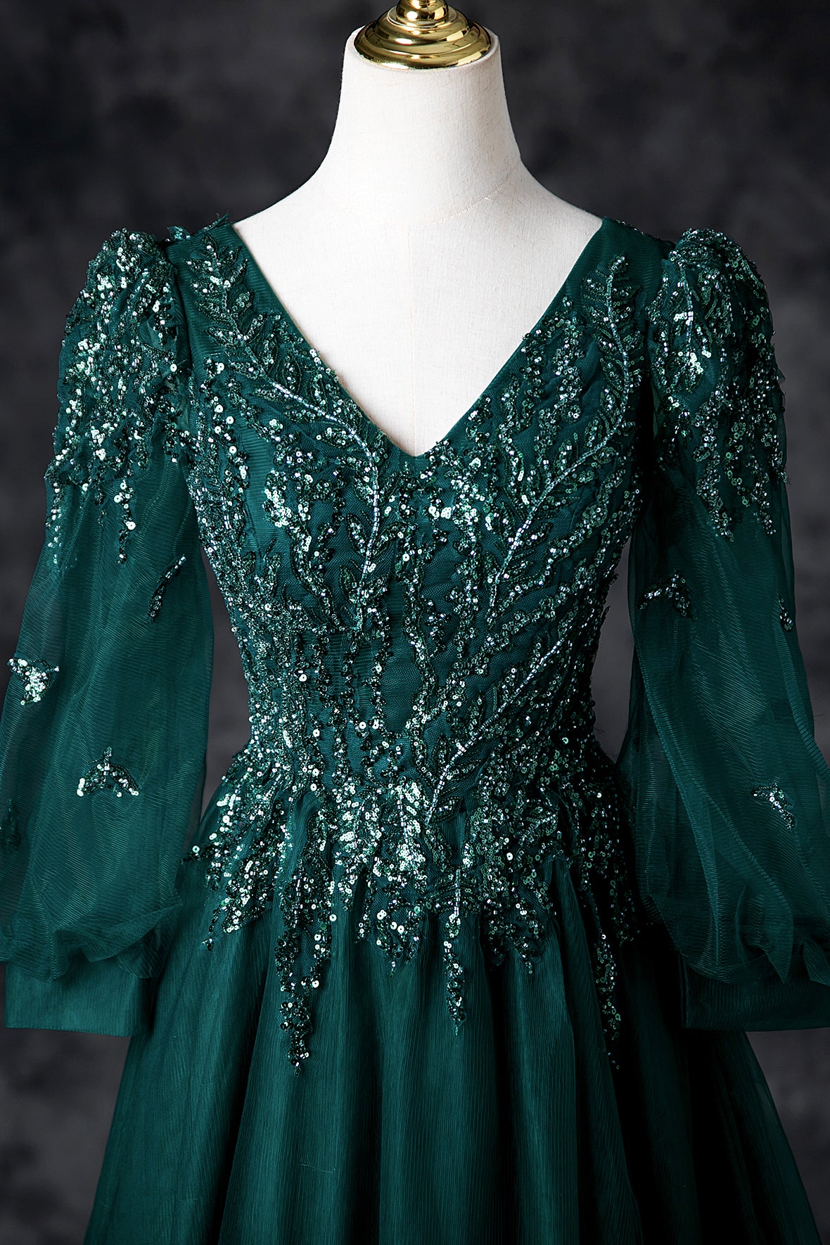 Green Tulle Sequins A-Line Prom Dress, Elegant V-Neck Evening Party Dress