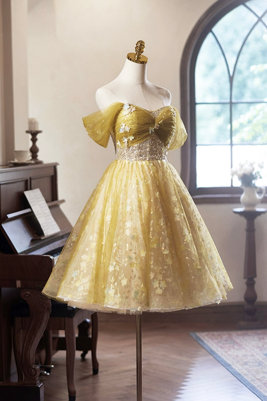 A-Line Floral Tulle Short Prom Dress, Yellow Off the Shoulder Evening Party Dress