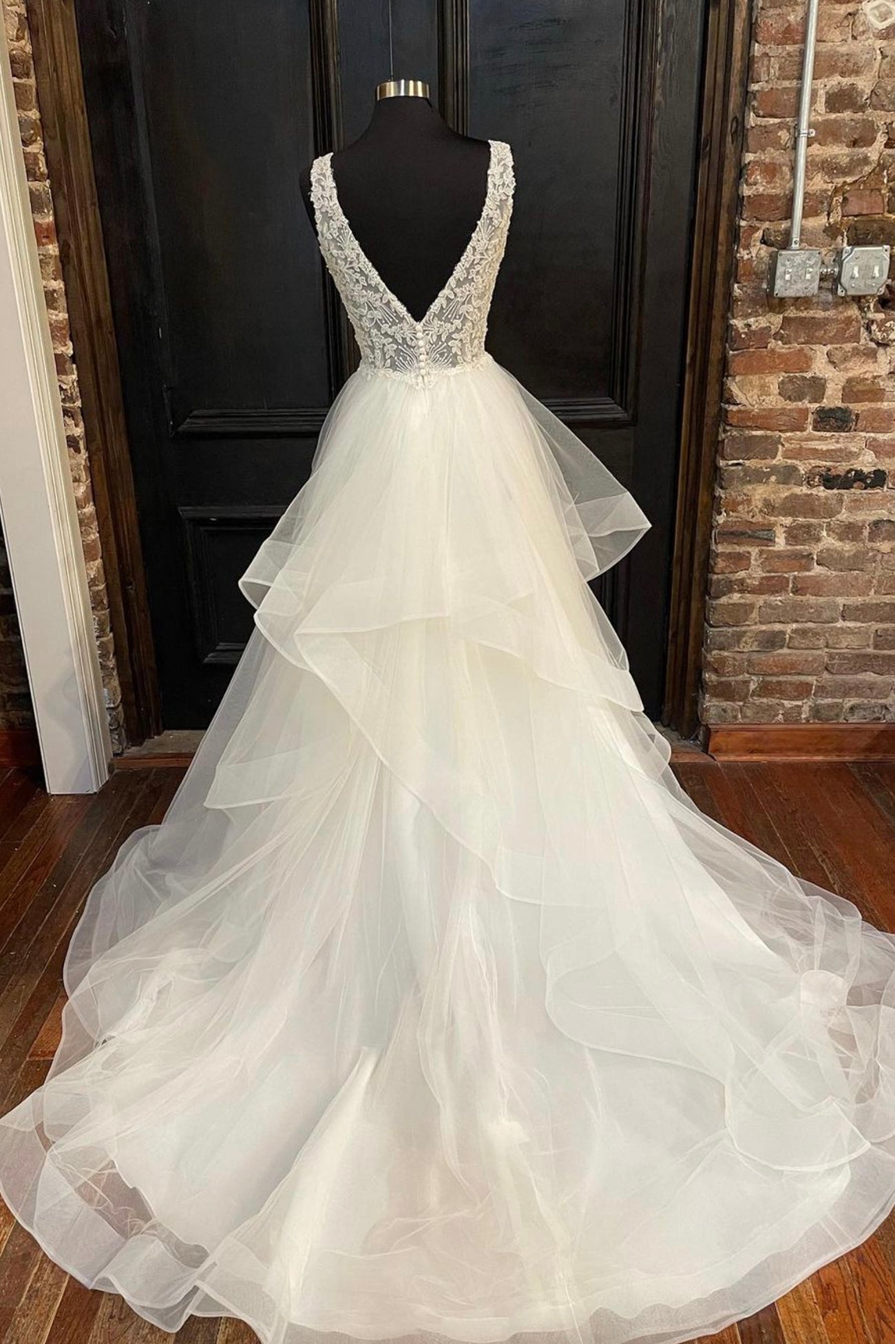 White V-Neck Tulle Lace Long Prom Dress
