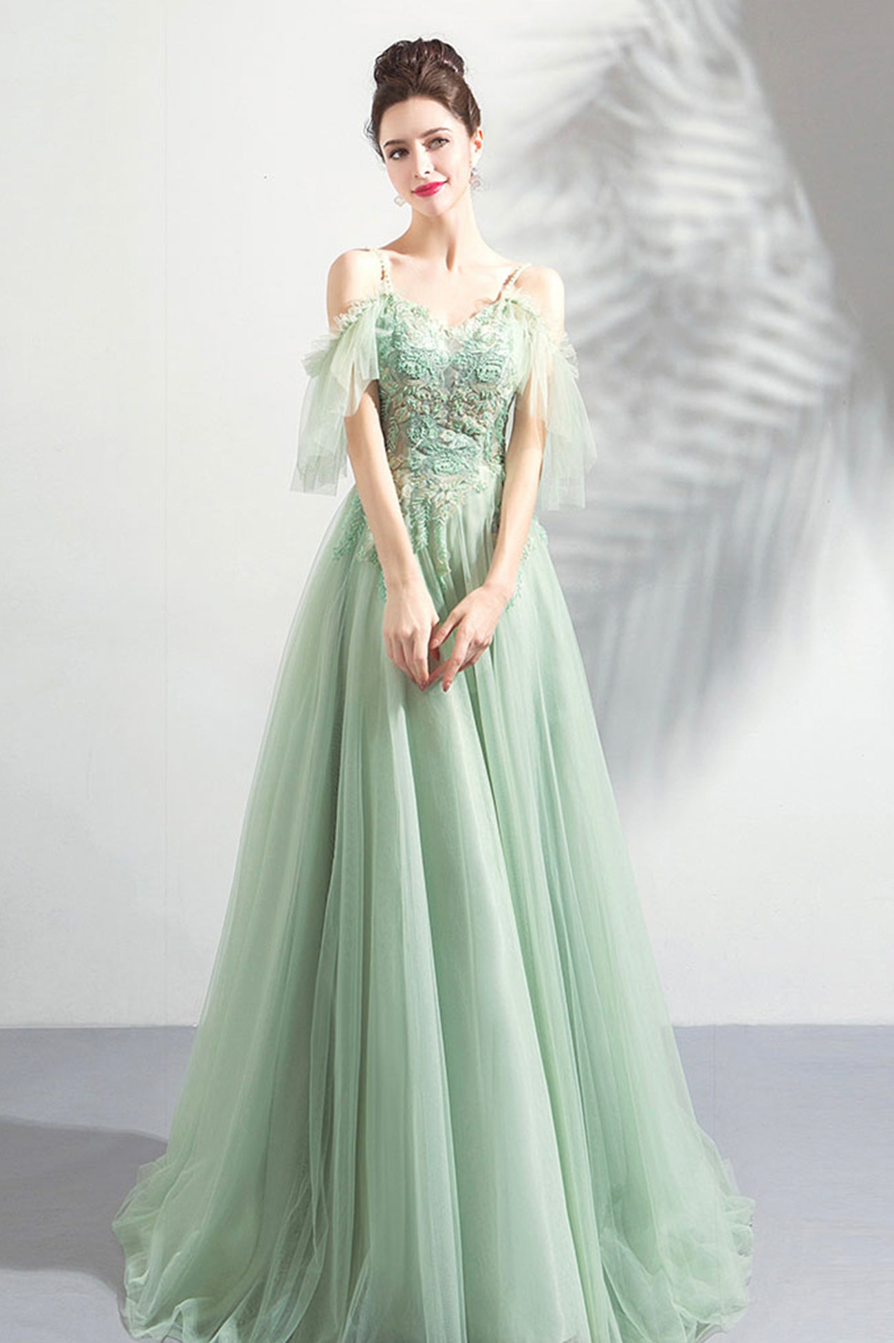 Green Spaghetti Strap Tulle Lace Long Prom Dress