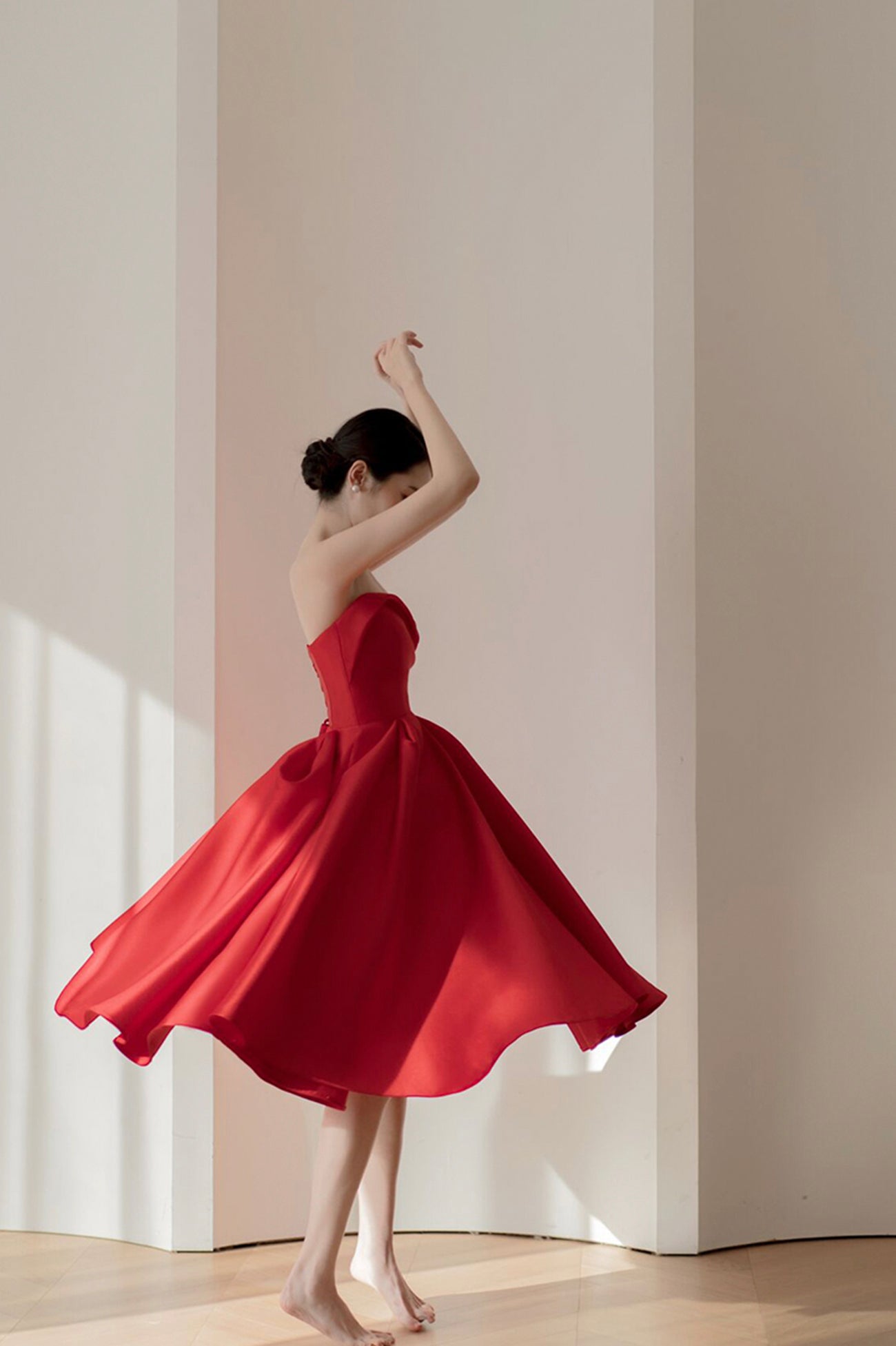 Red Strapless Satin Knee Length Prom Dress