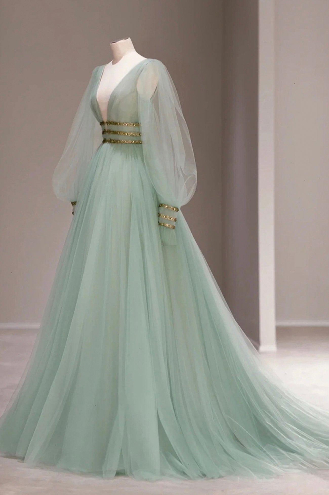 Green V-Neck Tulle Long Prom Dress, A-Line Long Sleeve Evening Dress