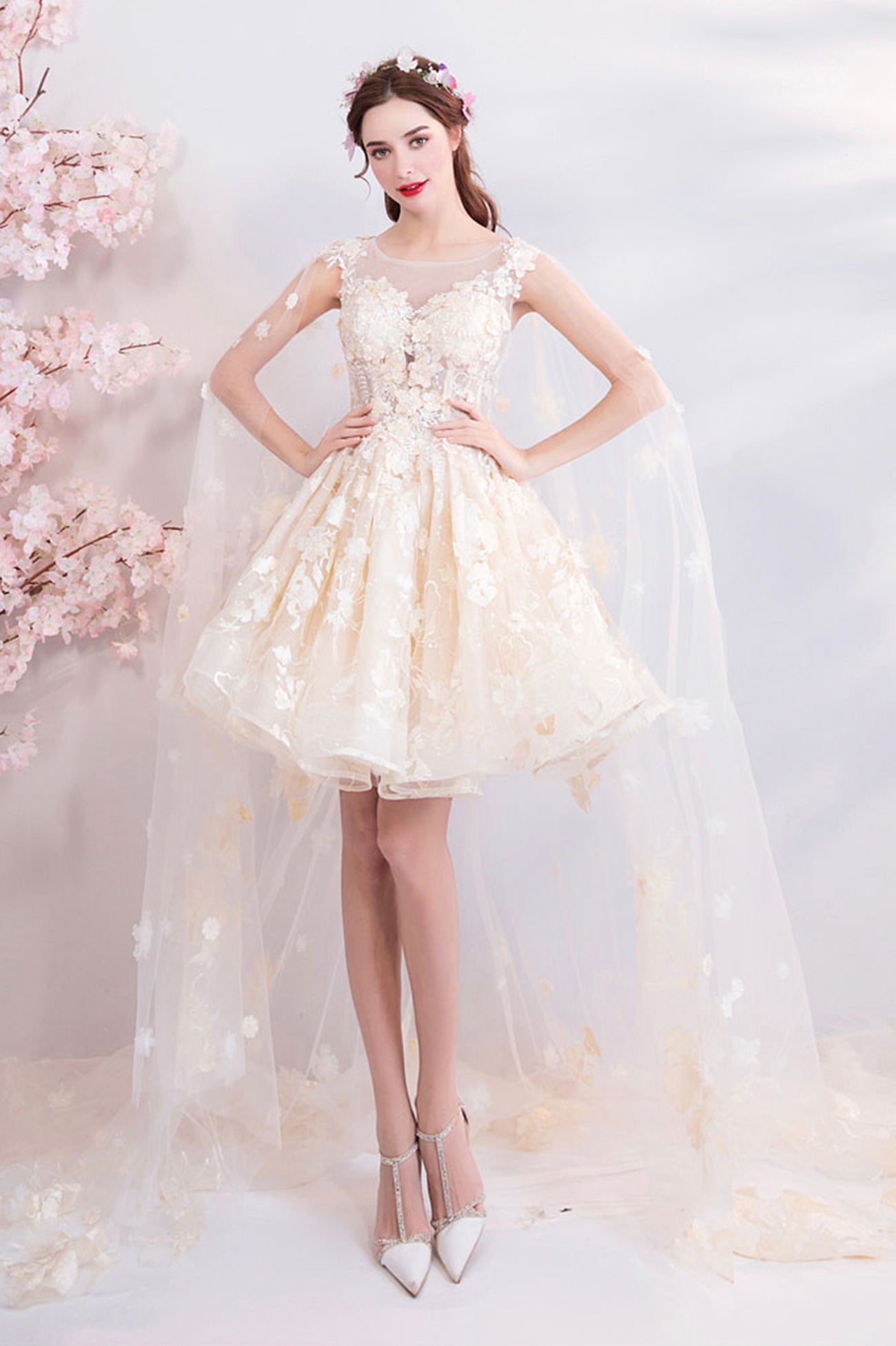Cute Scoop Neckline Lace Short Prom Dress